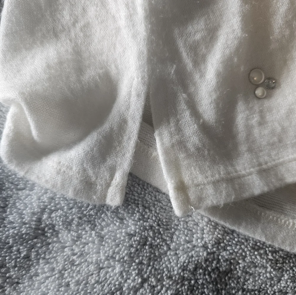 Como Vintage Pearl Embellished Ivory Sweater Petite Medium Soft Knit PM